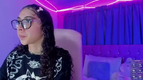 Kiara online show from July 6, 2026, 3:36 am