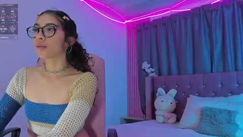 Kiara online show from July 17, 2026, 3:57 am