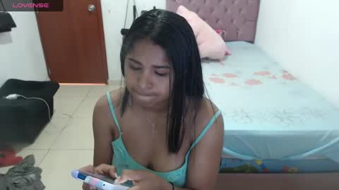 Snapshot of kiara_williamss chatting on December 14, 2024, 4:20 pm Kiara online show from December 14, 2024, 4:20 pm