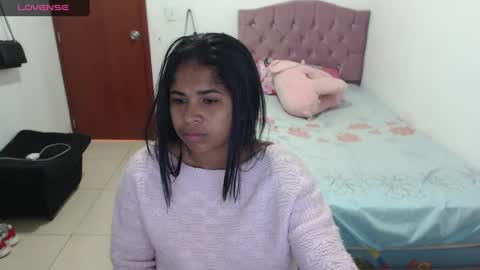 Snapshot of kiara_williamss chatting on December 19, 2024, 3:19 pm Kiara online show from December 19, 2024, 3:19 pm