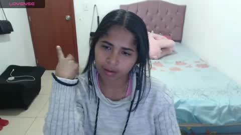 Snapshot of kiara_williamss chatting on December 20, 2024, 2:41 am Kiara online show from December 20, 2024, 2:41 am