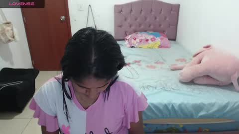 Snapshot of kiara_williamss chatting on December 27, 2024, 10:37 pm Kiara online show from December 27, 2024, 10:37 pm