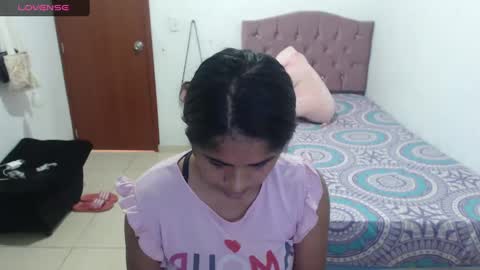 Snapshot of kiara_williamss chatting on February 9, 2025, 4:29 pm Kiara online show from February 9, 2025, 4:29 pm