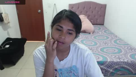 Snapshot of kiara_williamss chatting on February 18, 2025, 6:04 pm Kiara online show from February 18, 2025, 6:04 pm