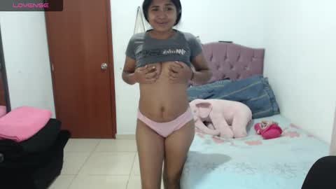 Snapshot of kiara_williamss chatting on September 14, 2025, 12:32 am Kiara online show from September 14, 2025, 12:32 am