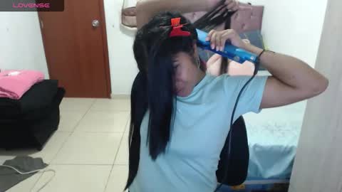 Snapshot of kiara_williamss chatting on September 17, 2025, 6:31 pm Kiara online show from September 17, 2025, 6:31 pm