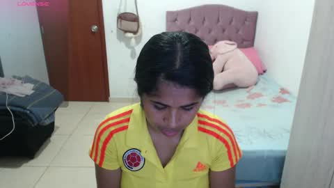 Snapshot of kiara_williamss chatting on November 19, 2025, 12:10 am Kiara online show from November 19, 2025, 12:10 am