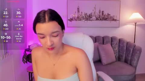 kiara_wren online show from July 24, 2026, 7:45 pm