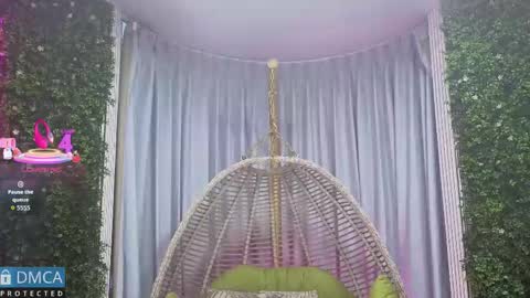 Kiara Zahiri online show from November 6, 2025, 11:00 am