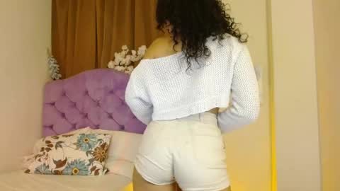 Kiara online show from April 17, 2026, 2:03 am