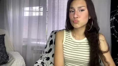 Snapshot of kiaratulowski chatting on July 23, 2026, 3:10 pm Mary online show from July 23, 2026, 3:10 pm