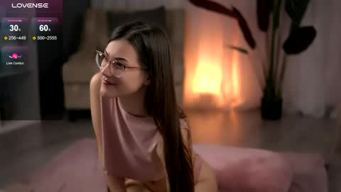 KlaraValez online show from May 18, 2026, 4:29 am