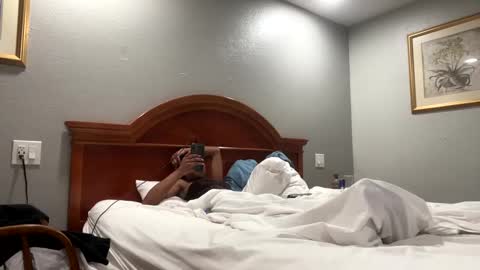 Snapshot of kibrombariu45 chatting on January 2, 2025, 9:43 am HunneysPlayRoom online show from January 2, 2025, 9:43 am