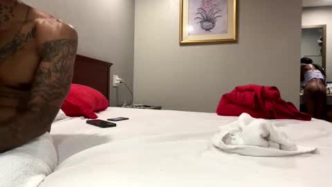 Snapshot of kibrombariu45 chatting on November 4, 2025, 8:41 pm HunneysPlayRoom online show from November 4, 2025, 8:41 pm