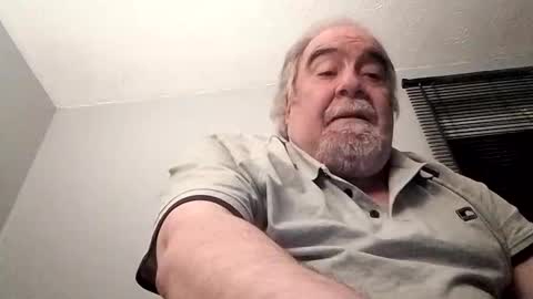 KICKINME online show from September 21, 2025, 2:02 am