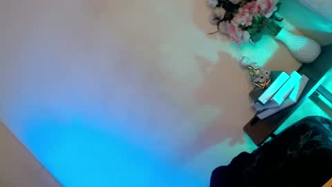 Kiera online show from June 15, 2026, 5:09 am