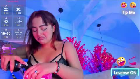 kiim01 online show from March 5, 2025, 6:23 pm