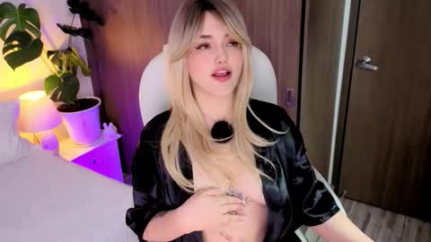 KiimTyler  Onlyfanskiimtyler online show from November 14, 2025, 12:42 am