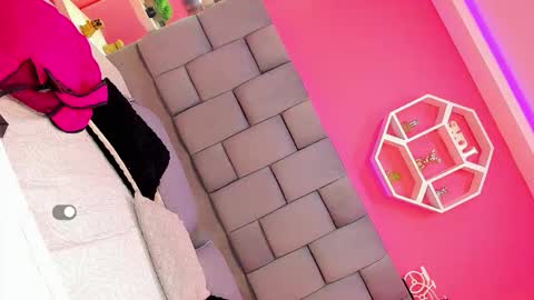 Snapshot of kiishanny chatting on November 1, 2025, 8:33 pm kiishanny online show from November 1, 2025, 8:33 pm