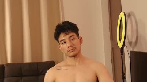 kikeruiz 19 online show from November 11, 2025, 1:49 am