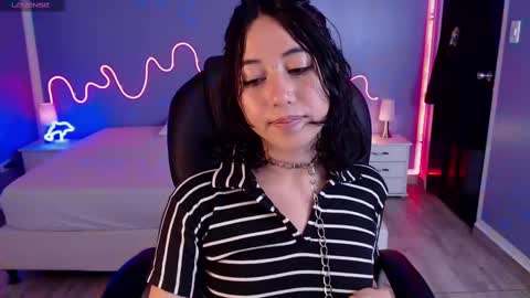 kIKI online show from February 24, 2025, 2:58 pm