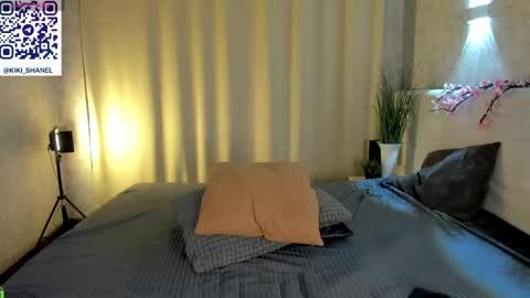 Kiki online show from May 14, 2026, 1:01 am