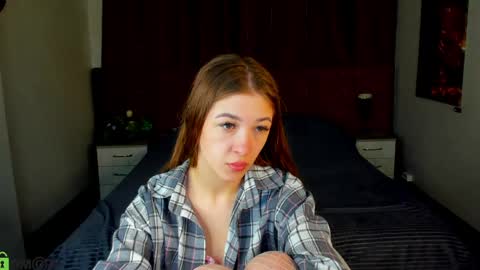 Kiki online show from May 23, 2026, 1:22 am