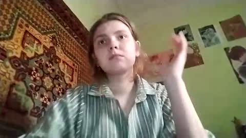 kikibang_ online show from February 25, 2026, 10:25 am