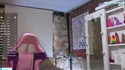 kiki online show from November 9, 2025, 7:23 pm