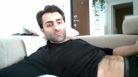 kikkus01 online show from February 26, 2025, 1:19 pm