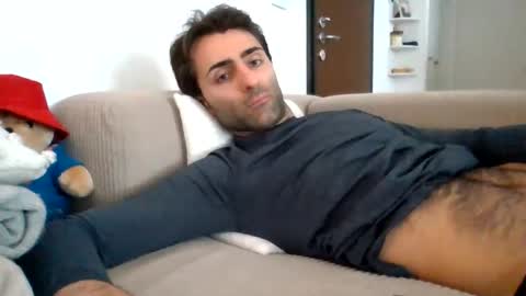 kikkus01 online show from April 15, 2026, 10:44 am