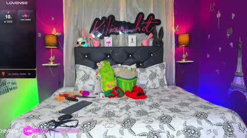 Snapshot of kilian_hot chatting on December 20, 2024, 9:00 am Kilian online show from December 20, 2024, 9:00 am