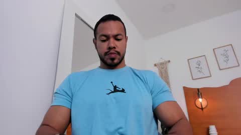 Snapshot of killua_zagarra_ chatting on June 5, 2026, 9:20 pm Kilua Muscle guy online show from June 5, 2026, 9:20 pm