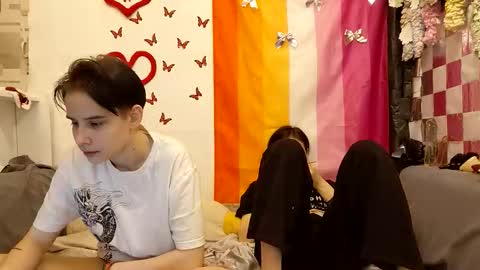 kim__ray online show from May 4, 2026, 11:12 pm