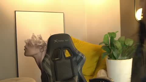 Kim online show from June 5, 2026, 12:44 pm