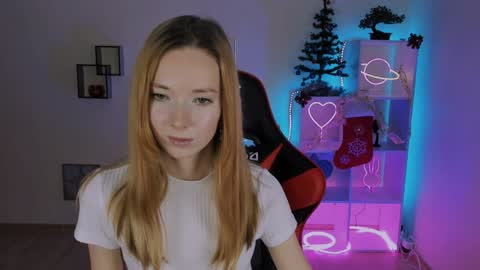 kim_boyd online show from December 8, 2024, 11:03 am