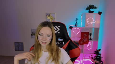 kim_boyd online show from December 14, 2024, 11:29 am