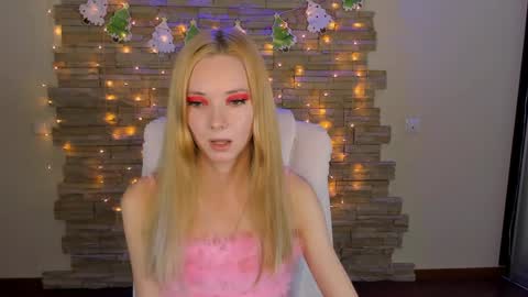 kim_boyd online show from January 11, 2025, 12:40 pm