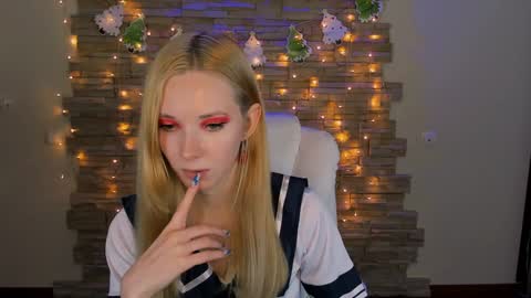 kim_boyd online show from January 11, 2025, 6:44 pm