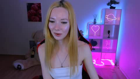 kim_boyd online show from January 24, 2025, 7:07 pm