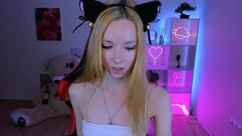 kim_boyd online show from January 25, 2025, 6:24 pm