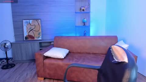 Kim online show from February 11, 2025, 12:27 pm