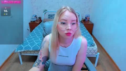 KIM online show from November 8, 2025, 11:32 am