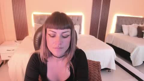 Kim Jeins666 online show from May 22, 2026, 1:06 pm