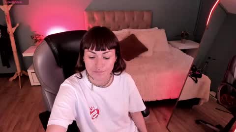 Kim Jeins666 online show from June 2, 2026, 1:13 pm