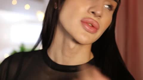 Kim Oberlin online show from February 12, 2025, 10:46 am