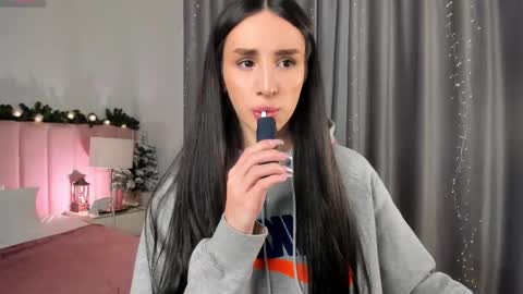 Kim Oberlin online show from January 10, 2026, 11:34 am