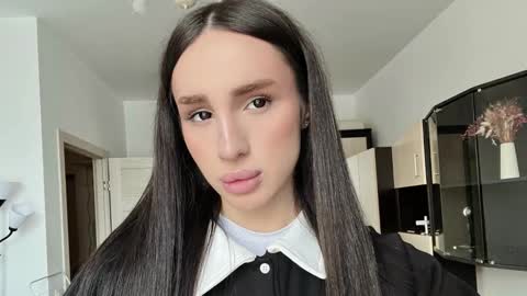 Kim Oberlin online show from February 20, 2026, 11:54 am