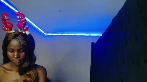 Snapshot of kimberly_chloe chatting on March 4, 2026, 4:13 pm Kimberly online show from March 4, 2026, 4:13 pm