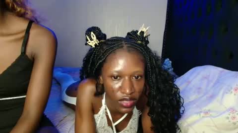 Snapshot of kimberly_chloe chatting on March 19, 2026, 4:22 pm Kimberly online show from March 19, 2026, 4:22 pm